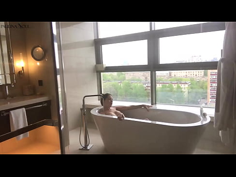 ❤️ Hiiglaslik beib kirglikult oma tussu riivimas vannitoas ️❌ Pornovideo at et.ru-pp.ru ﹏